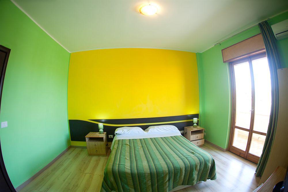 Hotel Cliche San Lucido Eksteriør billede