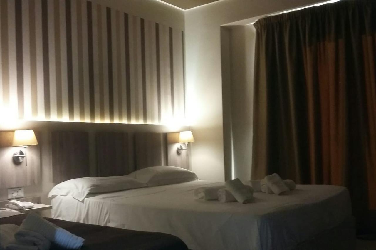Hotel Cliche San Lucido Eksteriør billede