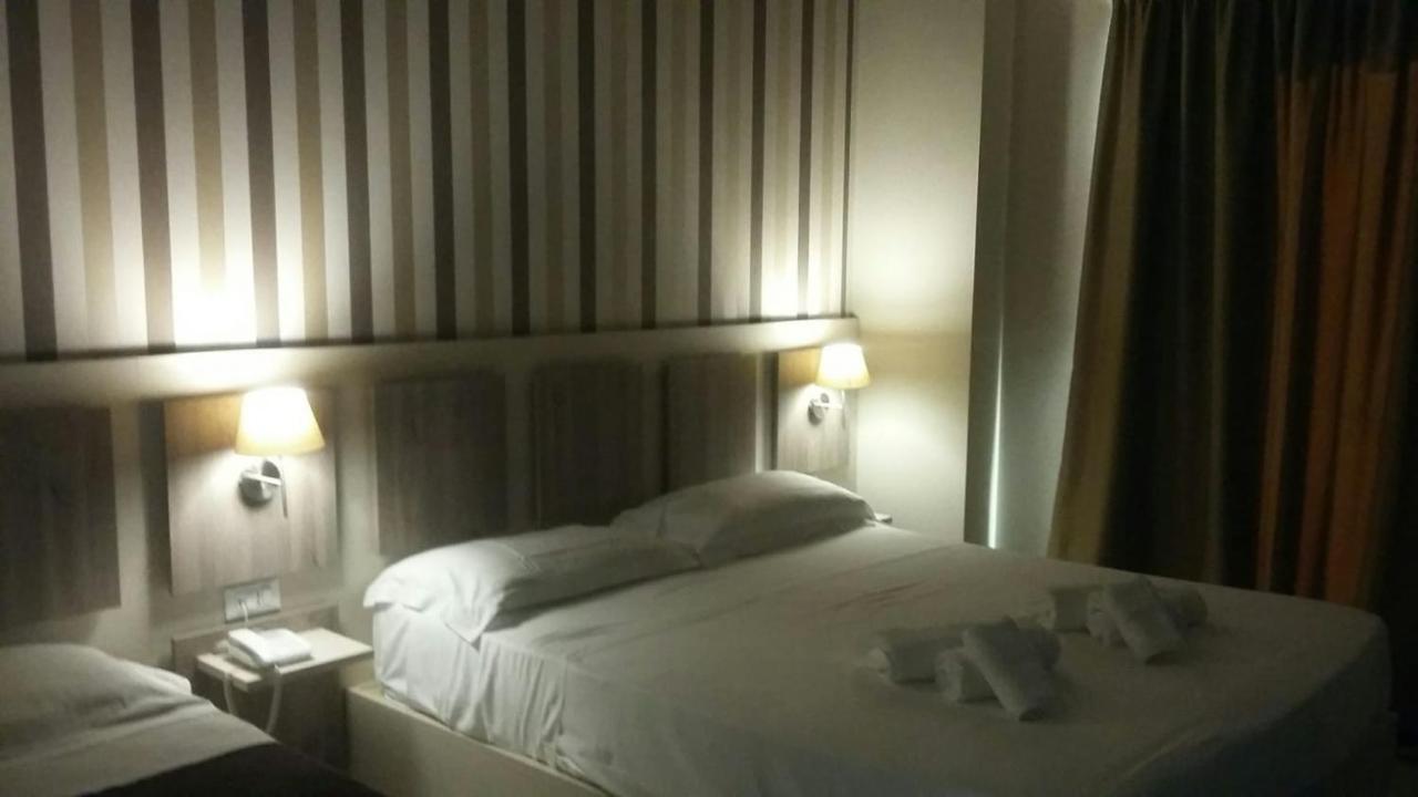 Hotel Cliche San Lucido Eksteriør billede