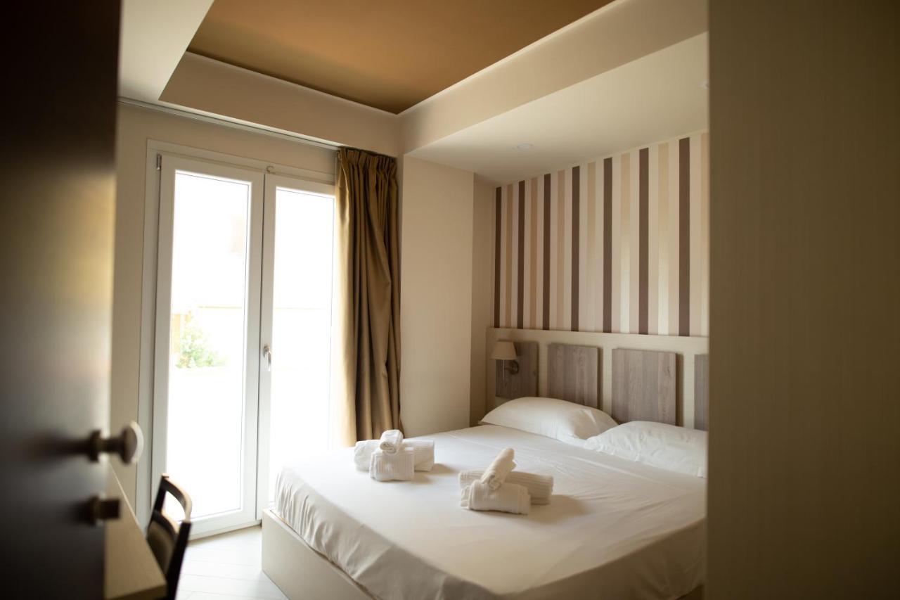 Hotel Cliche San Lucido Eksteriør billede