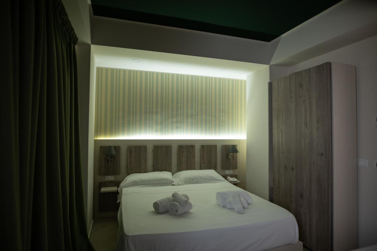 Hotel Cliche San Lucido Eksteriør billede