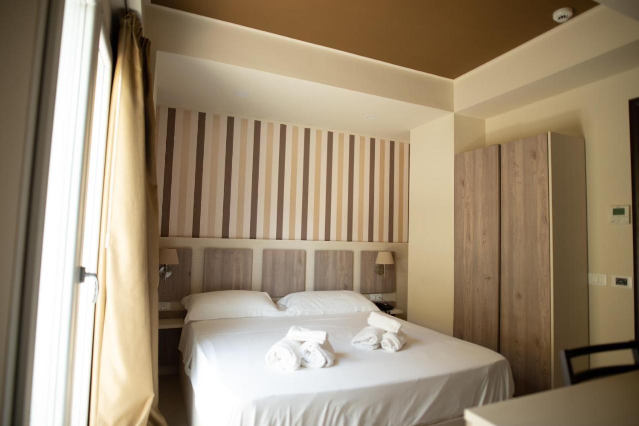 Hotel Cliche San Lucido Eksteriør billede