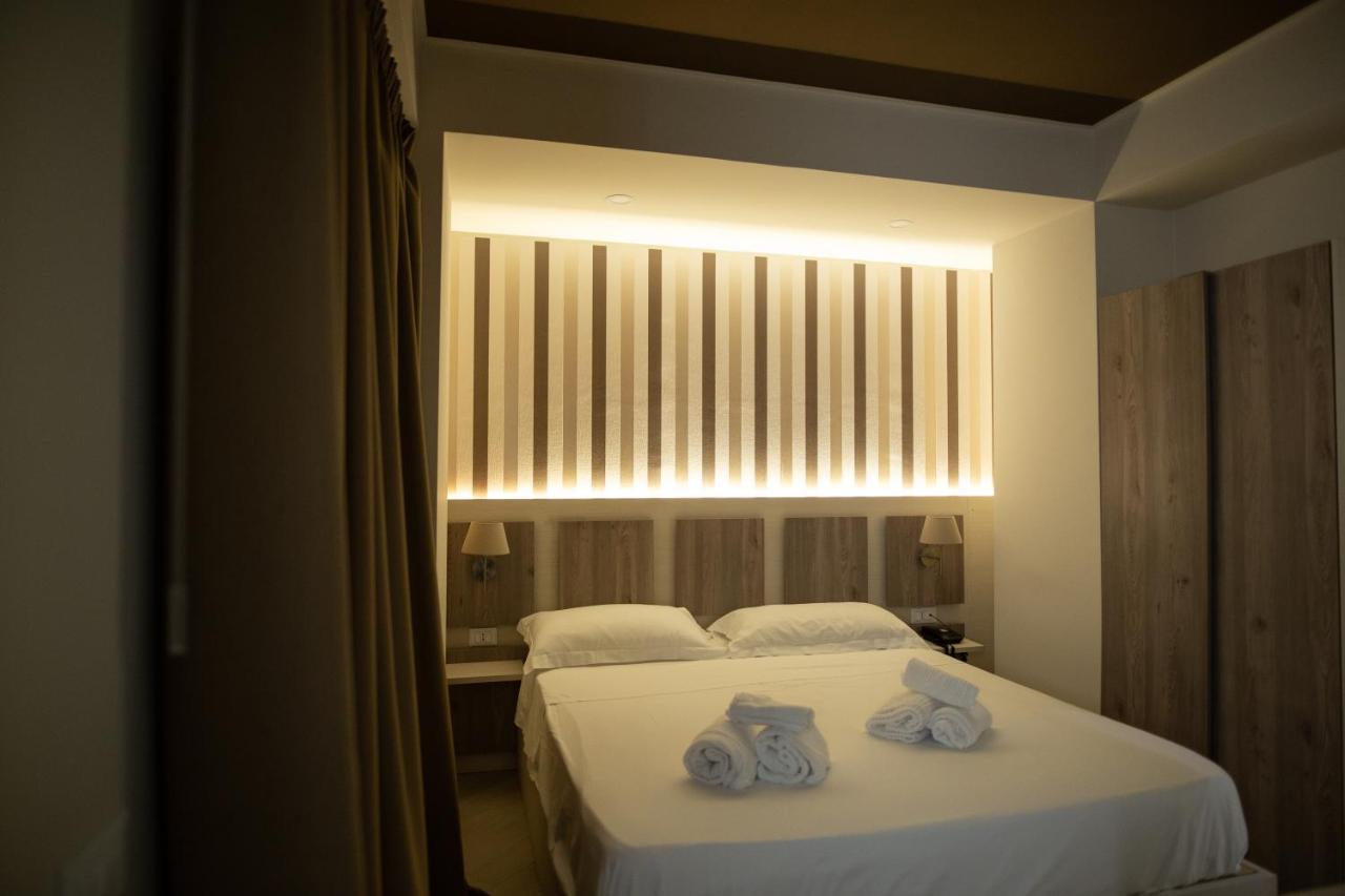 Hotel Cliche San Lucido Eksteriør billede